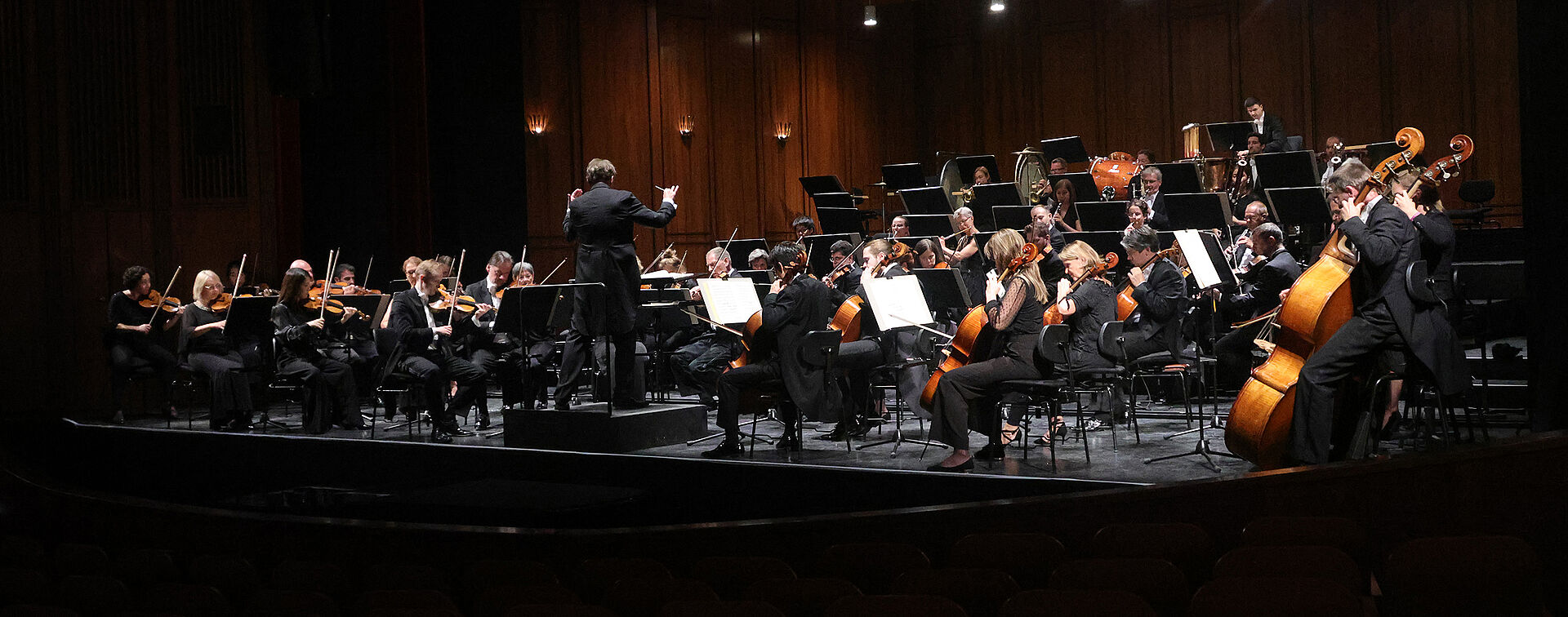 Das Philharmonische Orchester im Großen Haus des Stadttheater