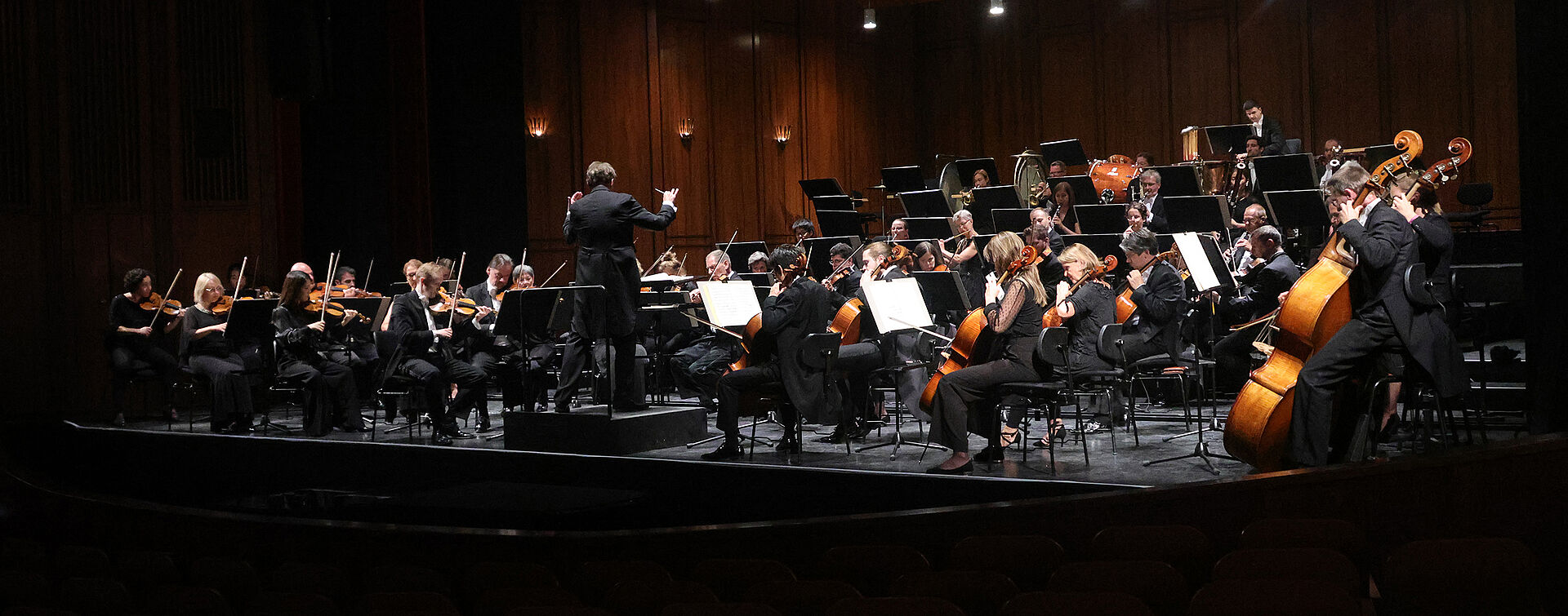 Das Philharmonische Orchester im Großen Haus des Stadttheaters