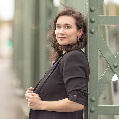 Portraitfoto von Boshana Milkov.