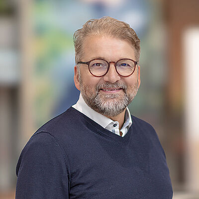Portraitfoto von Lars Tietje.