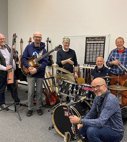 Das Jazzsextett Can´t stop im Proberaum