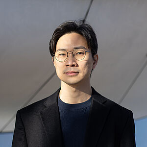 Jihaing Lee 