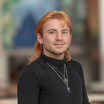 Portraitfoto von Tyler Wefer.