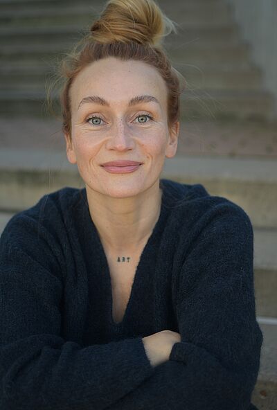 Sarah Haack (Foto: Oktay Bagci) Portraitfoto von Sarah Haack.
