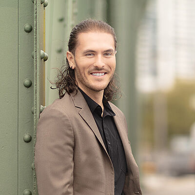 Portraitfoto von Kellan Dunlap.