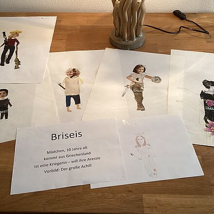 Kostümentwürfe der Probenklasse für Briseis.