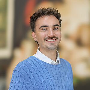 Portraitfoto von Maximilian Binder-Voigt.
